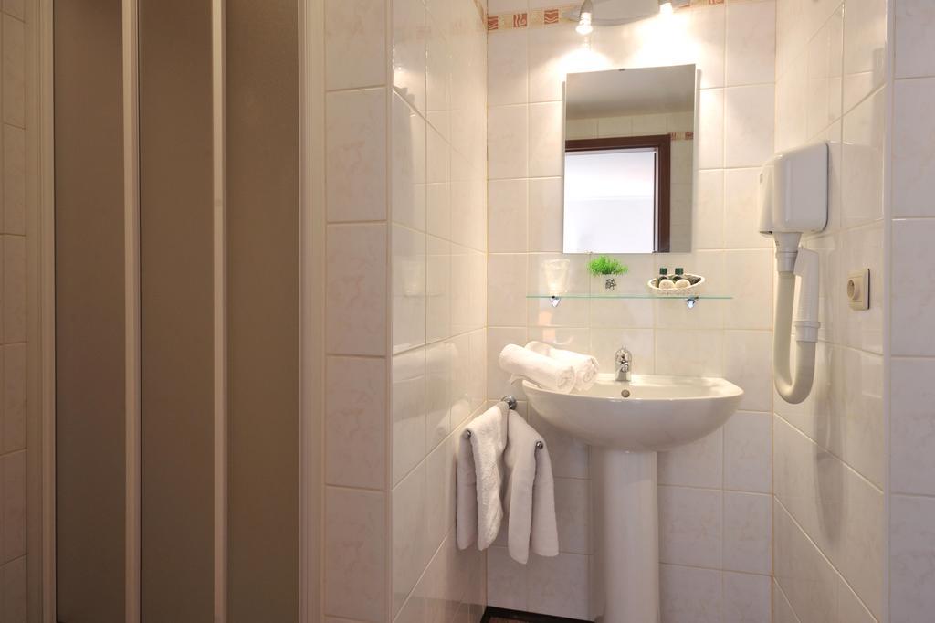 Hotel Du Perron Theux Oda fotoğraf
